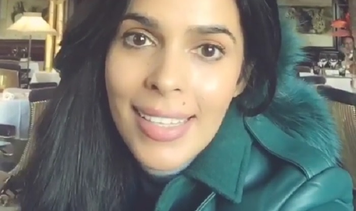 Idea Mallika sherawat face words... super Mallika sherawat face you