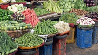 e-NAM Electronically Connects 455 Agricultural Markets From 13 States Out of Total 585 Markets in India e-NAM Electronically Connects 455 Agricultural Markets From 13 States Out of Total 585 Markets in India