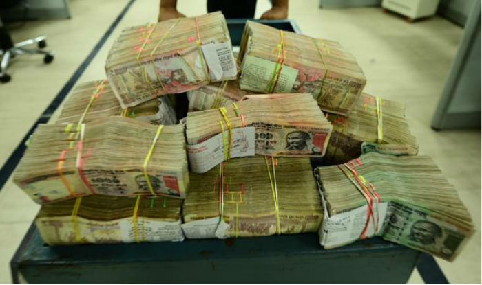 Rs 2.89 crore unaccounted cash seized in Bengaluru flat