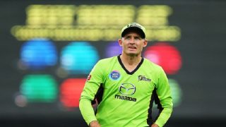 Mike Hussey doesn't want Salman Butt to return to international cricket Mike Hussey doesn't want Salman Butt to return to international cricket