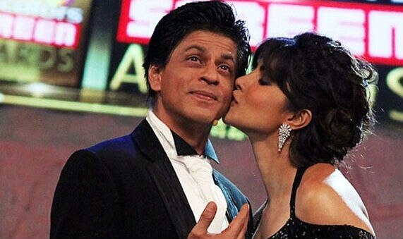 Image result for Priyanka Chopra lip locked Shah Rukh Khan