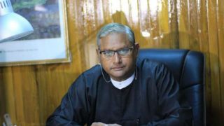 Prominent Muslim lawyer Ko Ni gunned down in Myanmar Prominent Muslim lawyer Ko Ni gunned down in Myanmar