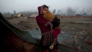Coldwave grips North India: Shimla records minus 3.2 degrees, temperature in plains to further dip in next 48 hours Coldwave grips North India: Shimla records minus 3.2 degrees, temperature in plains to further dip in next 48 hours