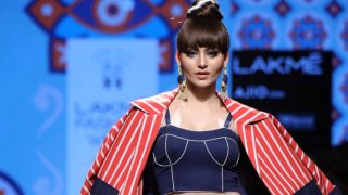 Hotness Alert! Urvashi Rautela flaunts toned midriff in sexy bralette at Lakme Fashion Week 2017 Hotness Alert! Urvashi Rautela flaunts toned midriff in sexy bralette at Lakme Fashion Week 2017