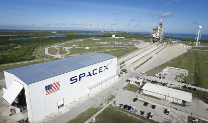 NASA Publishes SpaceX’s Futuristic Proposal For Kennedy Space Center
