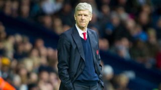 Arsene Wenger to remain as Arsenal boss, agrees to 2-year-contract Arsene Wenger to remain as Arsenal boss, agrees to 2-year-contract