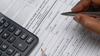 Income Tax returns 2017: Single-page ITR Form-1 SAHAJ to ease burden on taxpayers Income Tax returns 2017: Single-page ITR Form-1 SAHAJ to ease burden on taxpayers