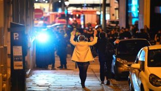 Paris: Policeman shot dead in ISIS claimed attack at Champs Elysees boulevard; I thought I was going to die, says eye-witness Paris: Policeman shot dead in ISIS claimed attack at Champs Elysees boulevard; I thought I was going to die, says eye-witness