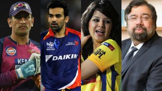 VIVO IPL 2017 Day 7: RPS vs DD or MS Dhoni vs Harsh Goenka - Sakshi Dhoni, Fans are in support of former CSK captain! VIVO IPL 2017 Day 7: RPS vs DD or MS Dhoni vs Harsh Goenka - Sakshi Dhoni, Fans are in support of former CSK captain!