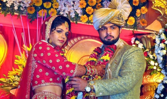 Olympic Medalist Sakshi Malik weds her boy friend Olympic Medalist Sakshi Malik weds her boy friend