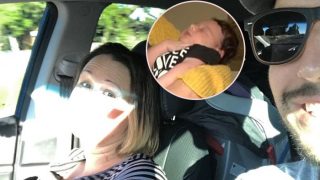 Brave Mom! Doctor delivers her baby in a moving car during rush hour traffic! (Read the story) Brave Mom! Doctor delivers her baby in a moving car during rush hour traffic! (Read the story)