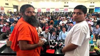 Baba Ramdev’s Patanjali Ayurved Hires Investment Banks to Raise Rs 1,000 Crore Funds: Reports Baba Ramdev’s Patanjali Ayurved Hires Investment Banks to Raise Rs 1,000 Crore Funds: Reports