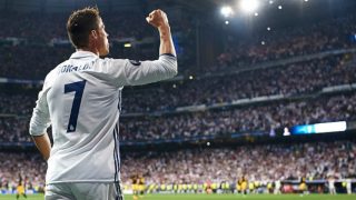 Champions League: Cristiano Ronaldo deserves to win another Ballon d'Or, says Steven Gerrard Champions League: Cristiano Ronaldo deserves to win another Ballon d'Or, says Steven Gerrard