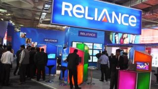 Reliance Jio Impact: RCom’s New Rs 299 Plan Offers Unlimited Data, Calls and Texts Reliance Jio Impact: RCom’s New Rs 299 Plan Offers Unlimited Data, Calls and Texts