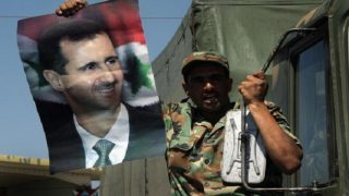 Syria, Iraq troops link at border for first time in years Syria, Iraq troops link at border for first time in years