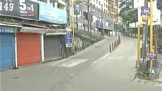 Darjeeling bandh called by GJM continues on Day 2, tourists flee hill city amid unrest Darjeeling bandh called by GJM continues on Day 2, tourists flee hill city amid unrest