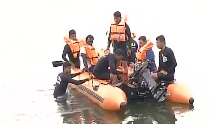 Nagpur Boat tragedy: Selfie attempt puts life of 11 men on risk Nagpur Boat tragedy: Selfie attempt puts life of 11 men on risk