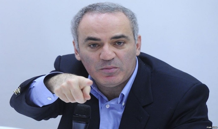 Chess Legend Garry Kasparov Comes Out of Retirement