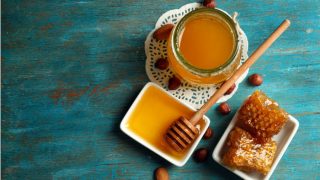 Honey Vs Jaggery: Which is healthier? Honey Vs Jaggery: Which is healthier?