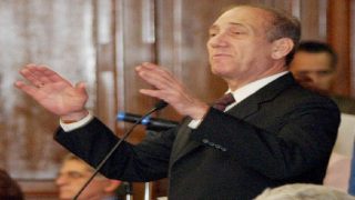 Israeli ex-PM Ehud Olmert freed from prison after parole in graft case Israeli ex-PM Ehud Olmert freed from prison after parole in graft case