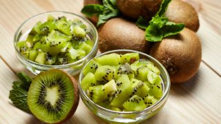 Health Benefits of Kiwi: 7 Reasons to Eat More Kiwifruit Health Benefits of Kiwi: 7 Reasons to Eat More Kiwifruit