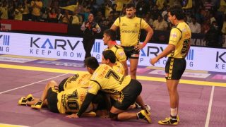 Pro Kabaddi 2017 Highlights: UP Yoddha Edge Out Telugu Titans in PKL Season 5 Pro Kabaddi 2017 Highlights: UP Yoddha Edge Out Telugu Titans in PKL Season 5
