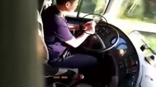 Man Peels Apples While Driving Bus on the Highway in China; Gets Fired! Video Goes Viral Man Peels Apples While Driving Bus on the Highway in China; Gets Fired! Video Goes Viral