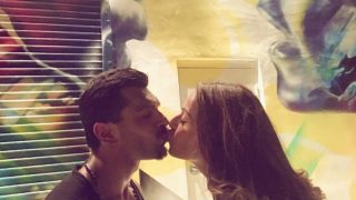 Bipasha Basu And Karan Singh Grover Spice Up Their Holiday In New York With A Passionate Kiss - View Pic Bipasha Basu And Karan Singh Grover Spice Up Their Holiday In New York With A Passionate Kiss - View Pic