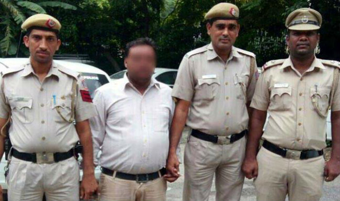 Man arrested for flashing 33-yr-old German woman Man arrested for flashing 33-yr-old German woman