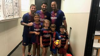 Lionel Messi, Luis Suarez and Neymar Meet Golf Legend Tiger Woods Lionel Messi, Luis Suarez and Neymar Meet Golf Legend Tiger Woods
