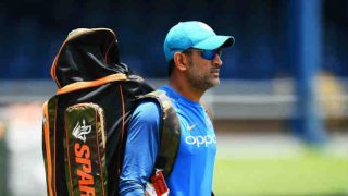 MS Dhoni Deserves to Retire on his Own Terms, Says Michael Hussey MS Dhoni Deserves to Retire on his Own Terms, Says Michael Hussey