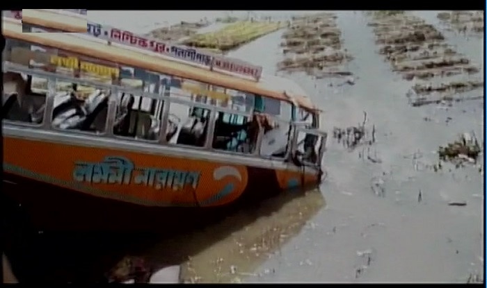 West Bengal bus mishap kills eight