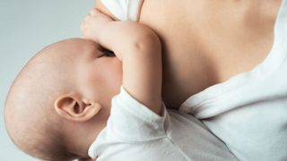 World Breastfeeding Week: 5 Ways to Treat Sore Nipples Caused by Breastfeeding World Breastfeeding Week: 5 Ways to Treat Sore Nipples Caused by Breastfeeding