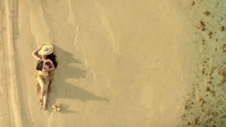 Julie 2 Teaser: 7 Times Raai Laxmi’s Beach Style Was On Point Julie 2 Teaser: 7 Times Raai Laxmi’s Beach Style Was On Point