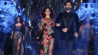 Lakme Fashion Week Grand Finale 2017: Aditya Roy Kapur and Jacqueline Fernandez Dazzle The Ramp In Manish Malhotra's Creation Lakme Fashion Week Grand Finale 2017: Aditya Roy Kapur and Jacqueline Fernandez Dazzle The Ramp In Manish Malhotra's Creation