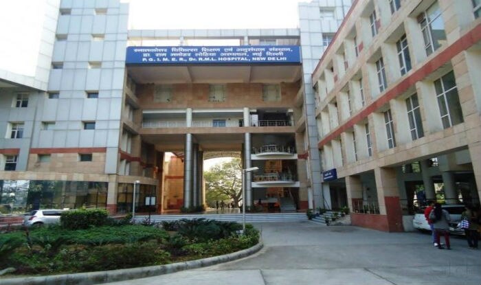 Dogs eat dead body's face at Uttar Pradesh hospital
