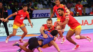 प्रो कबड्डी लीग: हरियाणा और गुजरात ने खेला इस सीजन का पहला टाई प्रो कबड्डी लीग: हरियाणा और गुजरात ने खेला इस सीजन का पहला टाई