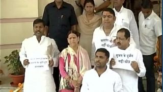 RJD Disrupts Bihar Assembly Demanding Nitish Kumar's Resignation Over Srijan Scam RJD Disrupts Bihar Assembly Demanding Nitish Kumar's Resignation Over Srijan Scam