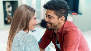 These 5 Genius Tips Are All You Need To Cheer Up Your Upset Wife These 5 Genius Tips Are All You Need To Cheer Up Your Upset Wife