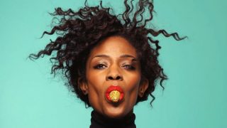 Glitter Tongue is the Hottest Instagram Trend No One Asked For!