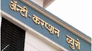 अवैध संपत्ति मामले में कांग्रेस नेता चंद्रकांत कवलेकर के घर पर एसीबी का छापा अवैध संपत्ति मामले में कांग्रेस नेता चंद्रकांत कवलेकर के घर पर एसीबी का छापा
