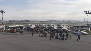British Airways Flight Held at Paris Airport Fearing 'Security Threat', All Passengers Evacuated British Airways Flight Held at Paris Airport Fearing 'Security Threat', All Passengers Evacuated