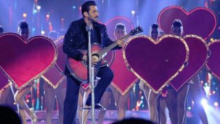 Da-Bangg Tour: Salman Khan Makes The Crowd Go Berserk As He Performs at Birmingham – Watch Video Da-Bangg Tour: Salman Khan Makes The Crowd Go Berserk As He Performs at Birmingham – Watch Video