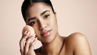 What is Konjac Sponge? Here's All You Need to Know About the Korean Beauty Essential Konjac Sponge What is Konjac Sponge? Here's All You Need to Know About the Korean Beauty Essential Konjac Sponge