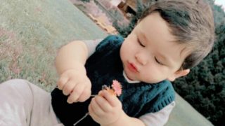 Taimur Ali Khan Gets A Birthday Gift For His Mommy Kareena Kapoor Khan? (View Pic) Taimur Ali Khan Gets A Birthday Gift For His Mommy Kareena Kapoor Khan? (View Pic)