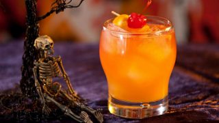 Halloween 2017 Recipes: Easy-To-Make Cocktail Recipes To Celebrate Halloween At Home With Friends Halloween 2017 Recipes: Easy-To-Make Cocktail Recipes To Celebrate Halloween At Home With Friends