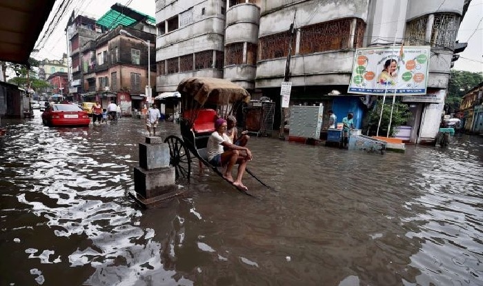 Heavy rains in Kolkata