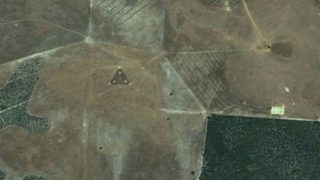Triangular UFO with Bright Lights Spotted on Google Earth and Google Maps, are the Aliens Really out There? Triangular UFO with Bright Lights Spotted on Google Earth and Google Maps, are the Aliens Really out There?