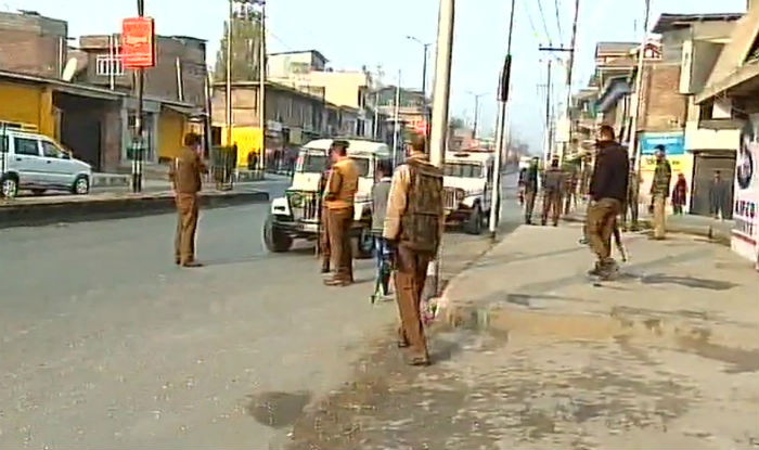CRPF men injured in Anantnag militant attack CRPF men injured in Anantnag militant attack