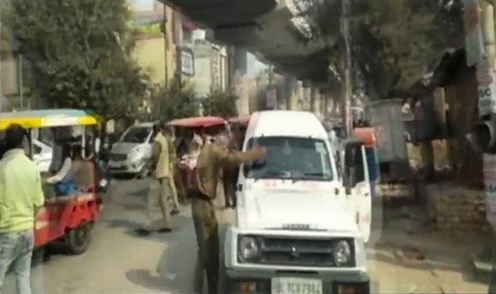 Shootout in Delhi Five Criminals Arrested in Encounter at Dwarka Mor Metro Pillar 768